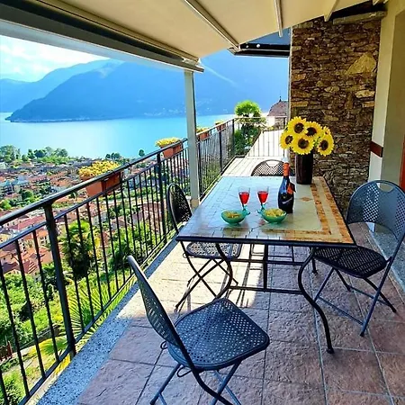 Sole & Lago-lake アパート