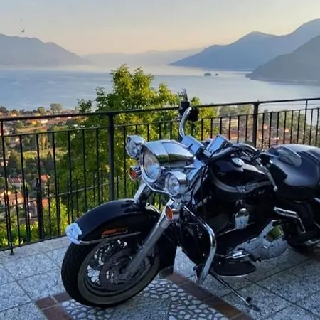 Sole & Lago-lake アパート Maccagno