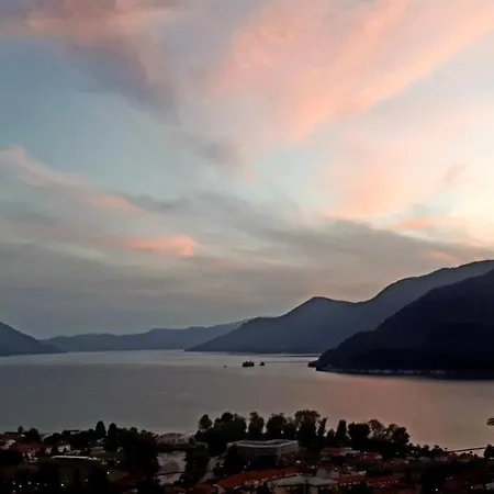 Sole & Lago-lake Maccagno