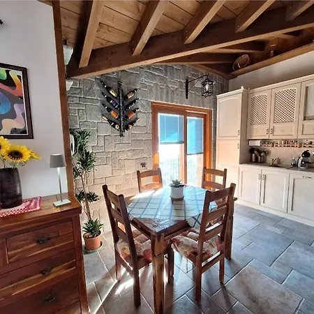 Sole & Lago-lake アパート Maccagno