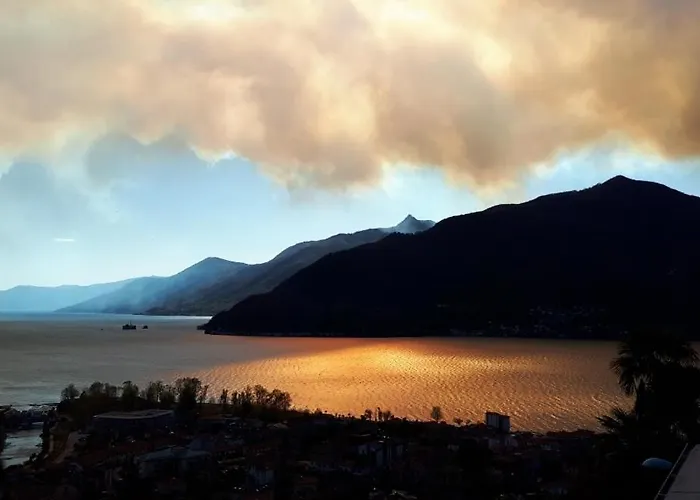 Sole & Lago-lake Maccagno