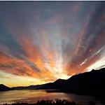 Sole & Lago-lake