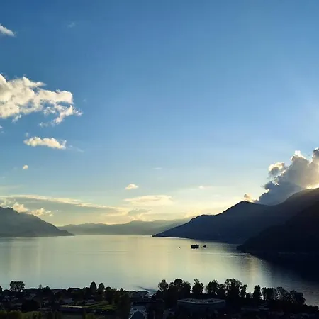 Sole & Lago-lake