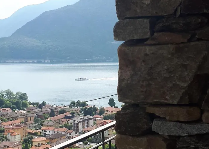 Sole & Lago-lake * Maccagno